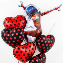 Подарок из шаров любимой дочке с фигурой Леди Баг