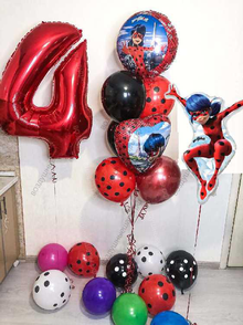 Украшение квартиры с Леди баг и цифрой