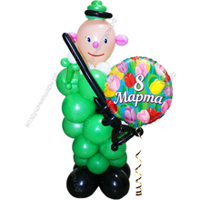 Солдатик из воздушных шаров "На защите 8 марта"