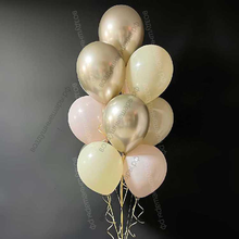 Фонтан из шаров: шампань, белый песок и пыльная роза