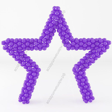 Звезда из шариков огромная на конструкции