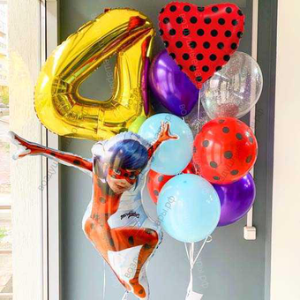 Букет с золотой цифрой и Леди баг в подарок