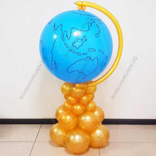 Глобус из воздушных шаров
