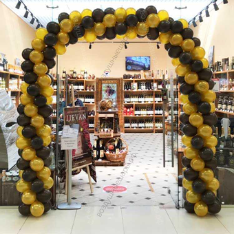 Арка двуцветная: коричнево- золотая на вход в бутик