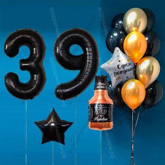 Оформление шарами на 39 лет с бутылкой виски и черными цифрами Black Label