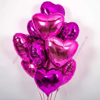 Букет из ярко-розовых шаров сердец с гелием