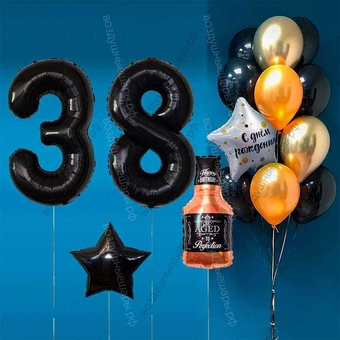 Оформление шарами на 38 лет с бутылкой виски и черными цифрами Black Label