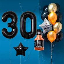 Оформление шарами на 30 лет с бутылкой виски и черными цифрами Black Label