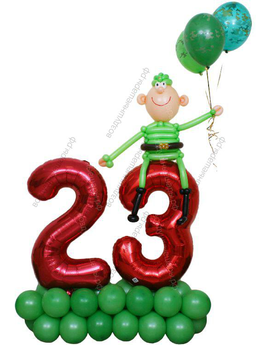 Фигура из шаров на 23 февраля "Солдат с цифрами и букетом из трех шаров"