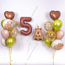 Фотозона из шариков с гелием на День рождения с капибарами