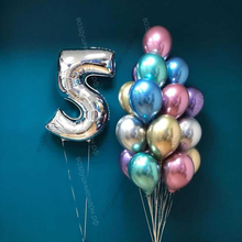 Букет из 19 шариков с гелием Хром ребенку на День рождения 5 лет