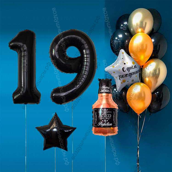 Оформление шарами на 19 лет с бутылкой виски и черными цифрами Black Label
