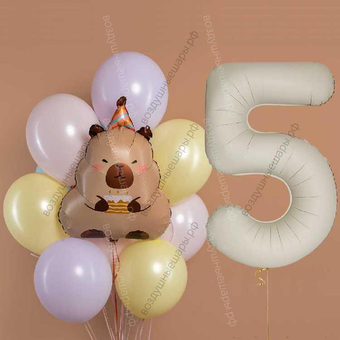 Букет нежных шаров макарунс с Капибарой на 5 лет